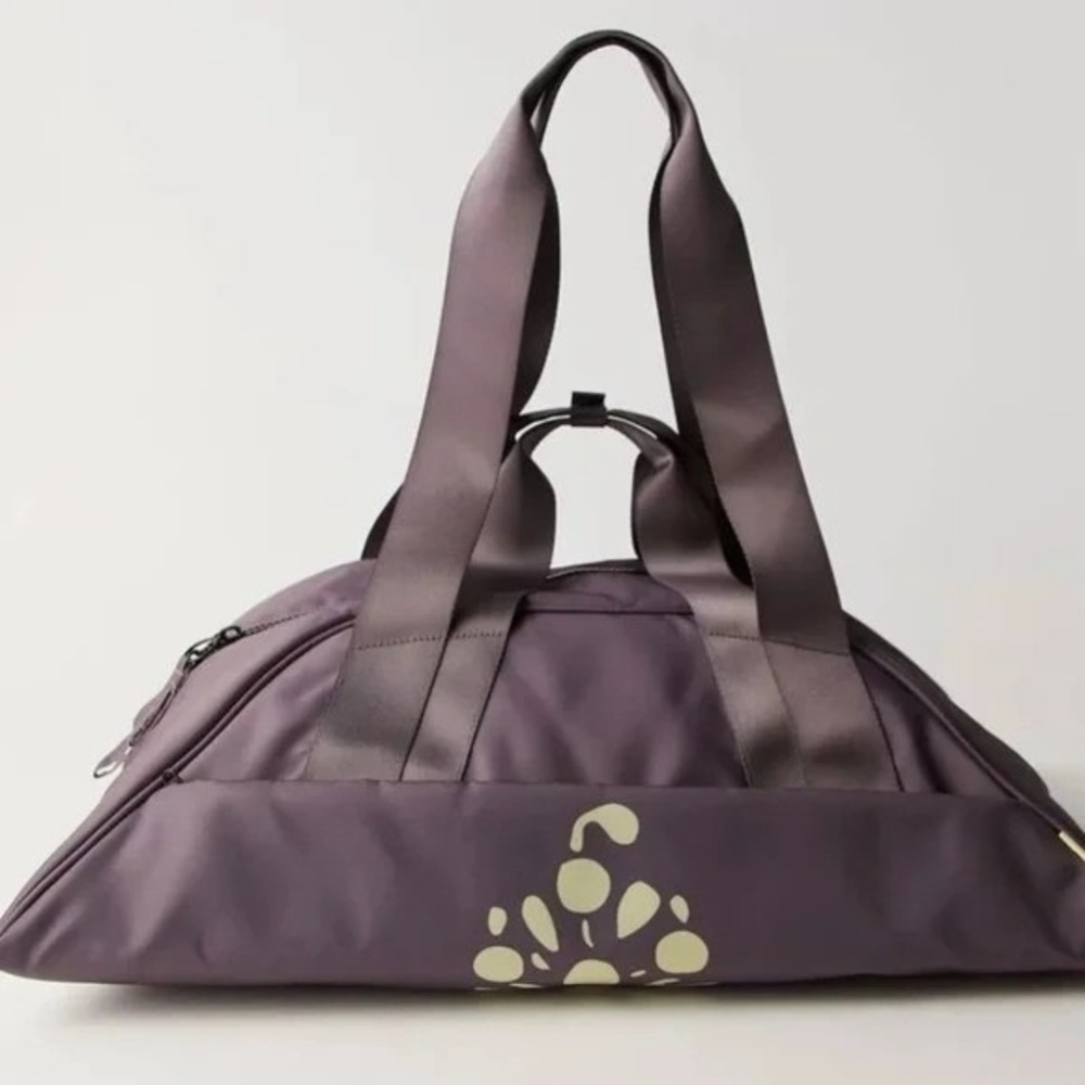 FP Movement X Vooray Studio Duffle Bag Gunmetal Gray Gym Travel Tote  NWT‎
